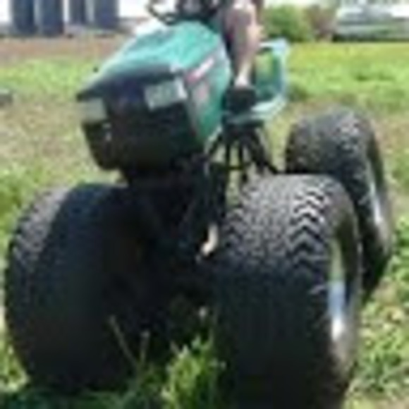 Meet your Posher, Travis - Picture 1 of 1